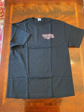 Snap On Men's Black Short-Sleeve Graphic Tee with Red/White Chest Logo